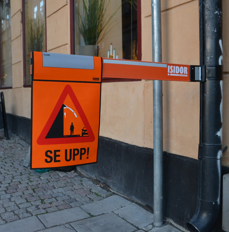 Isidor snørasbom – kort model med flag